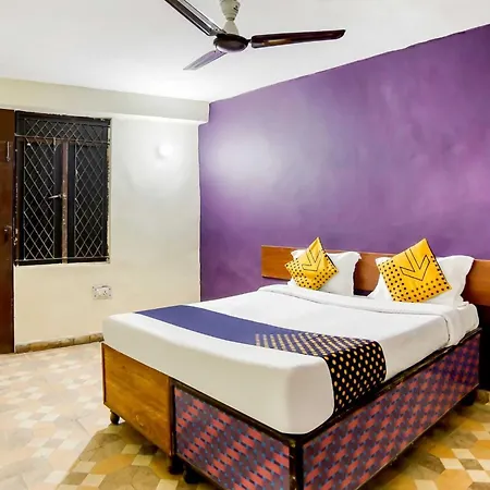 Spot On Hotel Harry'S 1 Near Select Citywalk Mall